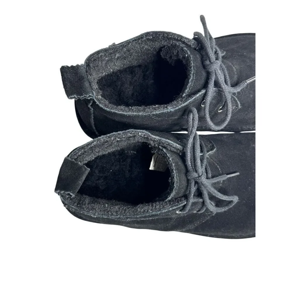 Bearpaw skye black suede lace up wide width chukka boots size 7